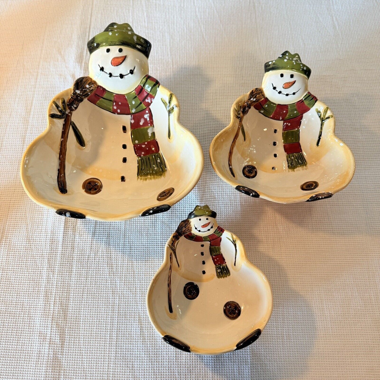 Dario Farrucci Serving Bowl Hand Painted 9” Snowman Family 3 Nesting Holiday Dec