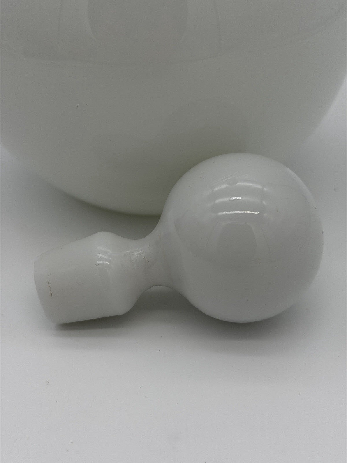 Vtg Art Glass Portieux Vallerysthal White Opaline Dresser Bottle /Stopper 11”H