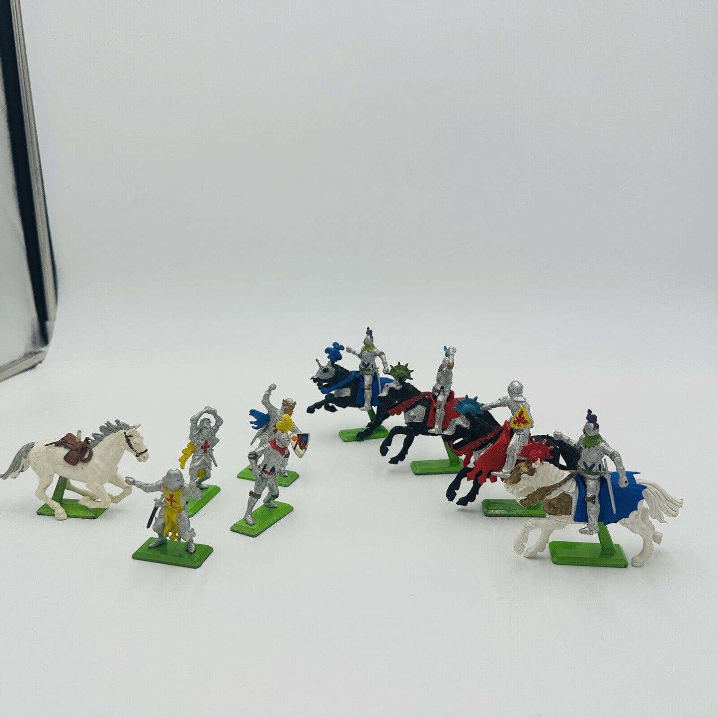 Britains LTD Soldiers Knights 1971 Lot 9 Toys England Painted Medieval Figurines