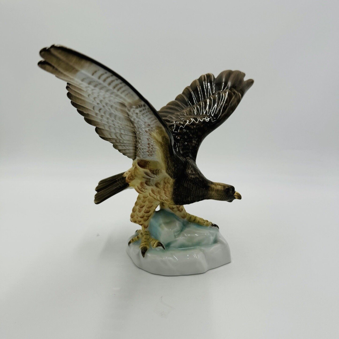 Herend Hungary Porcelain Turul Eagle on Rock Wings Spread Out Figurine 5057