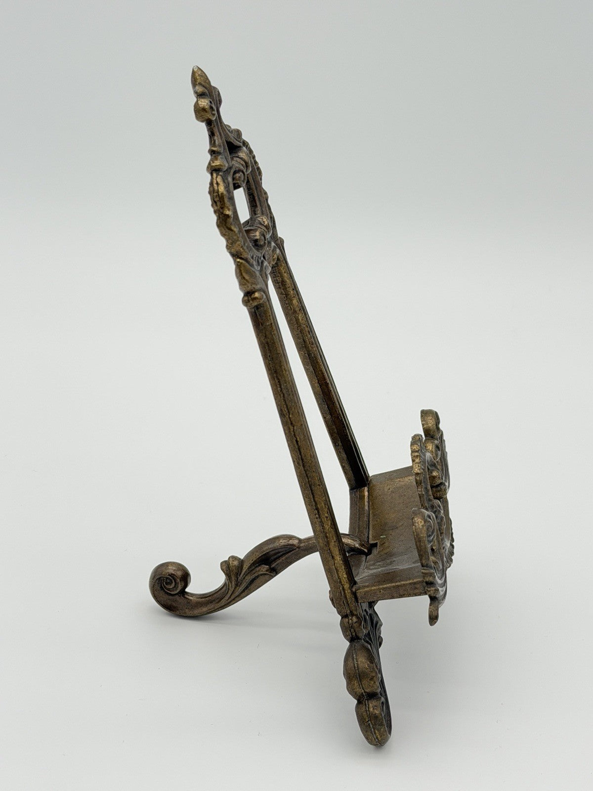 Antique Ornate Bronze 8”Frame Metal Table Top Easel Picture Book Plate Stand