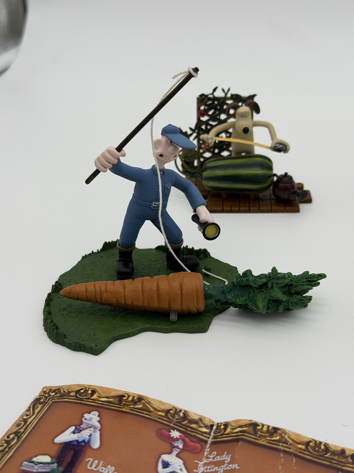 Wallace and Gromit CURSE of the WERE-RABBIT Cauliflower Carrot Collector Set