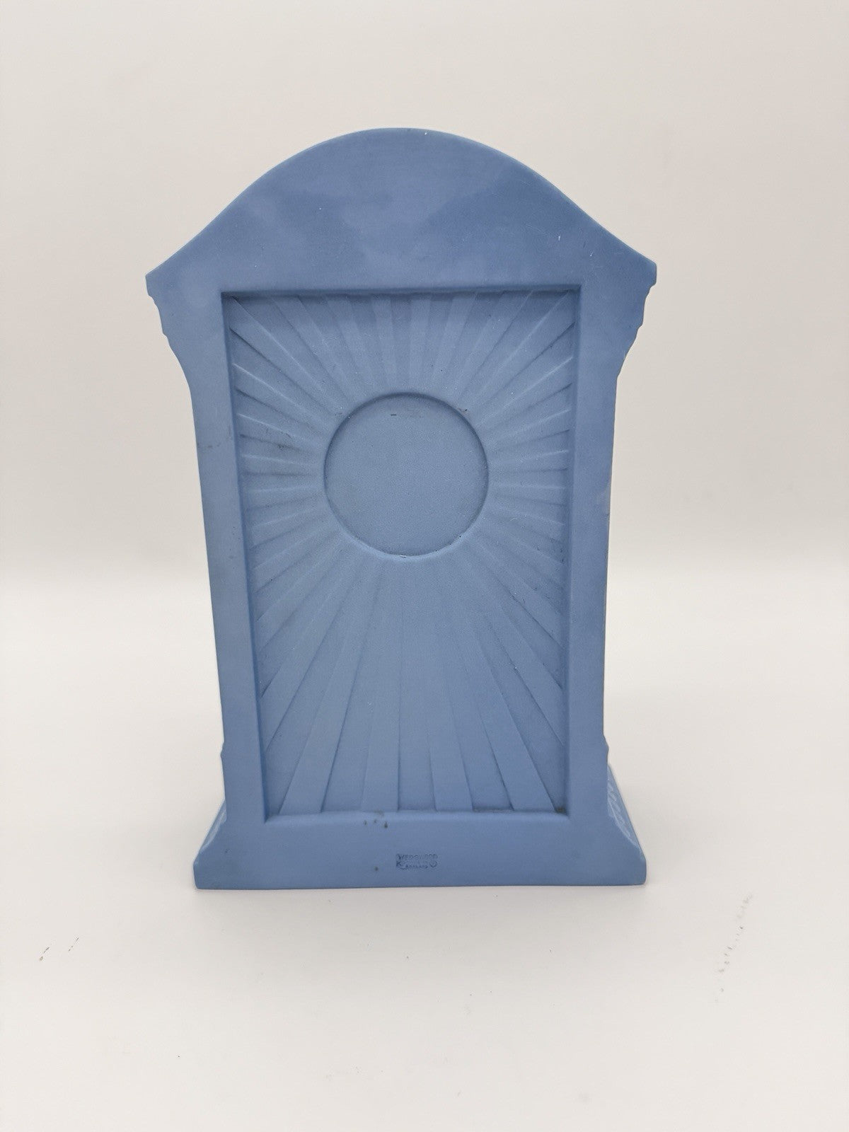 Vintage Wedgwood Blue Jasperware England Mantle Clock Millennium AD 2000 Works