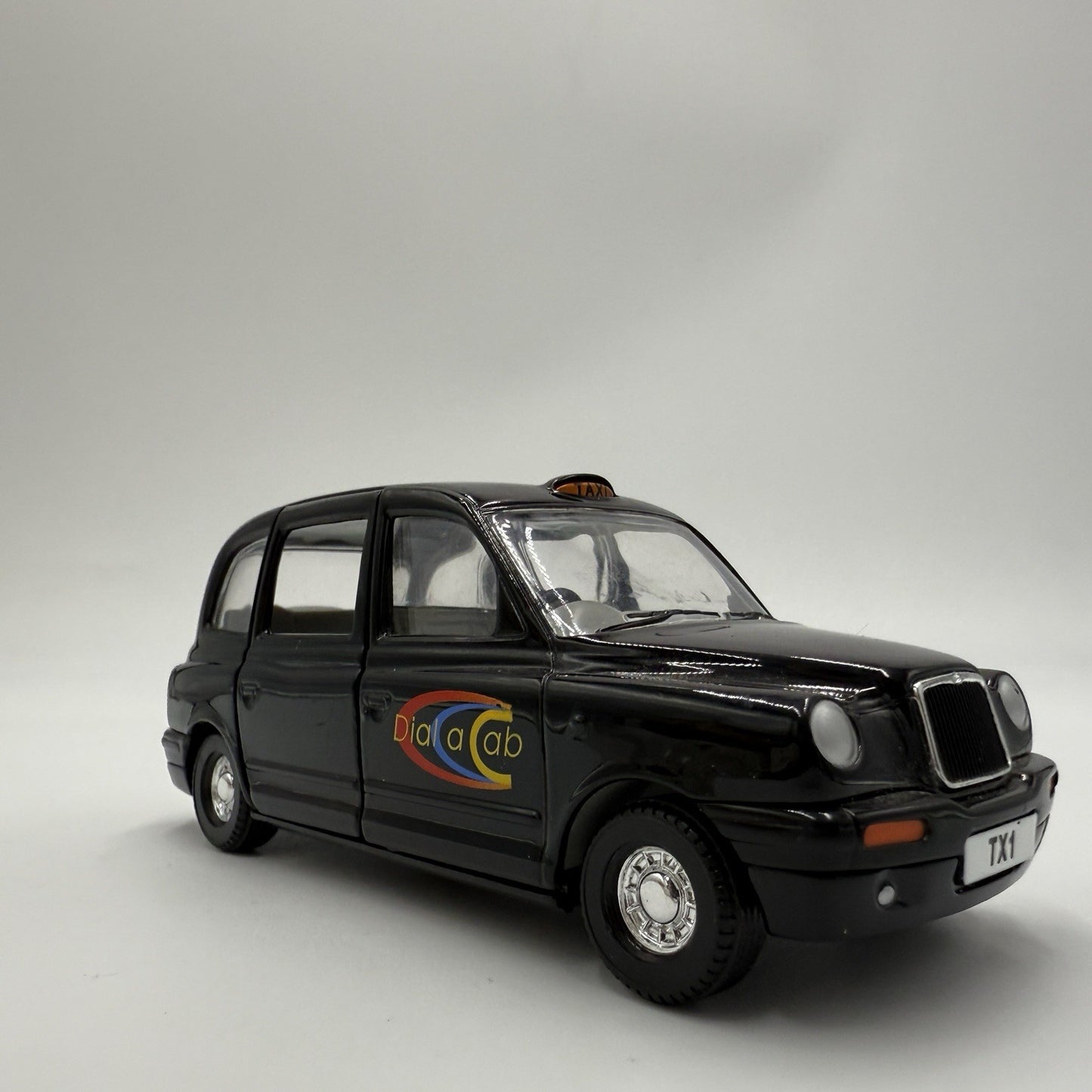 Corgi London Scene Taxi Black 1/36 Dial a Cab Diecast Black Car Vintage 2000