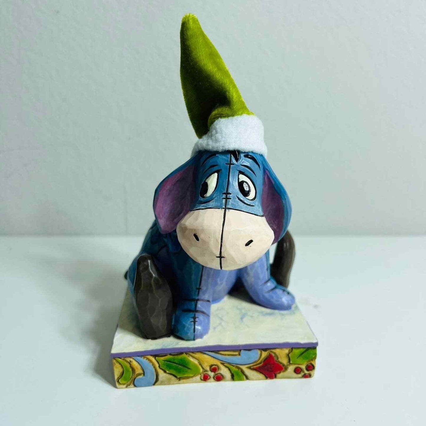 Jim Shore Eeyore Walt Disney Showcase Santa's Little Helper Figurine