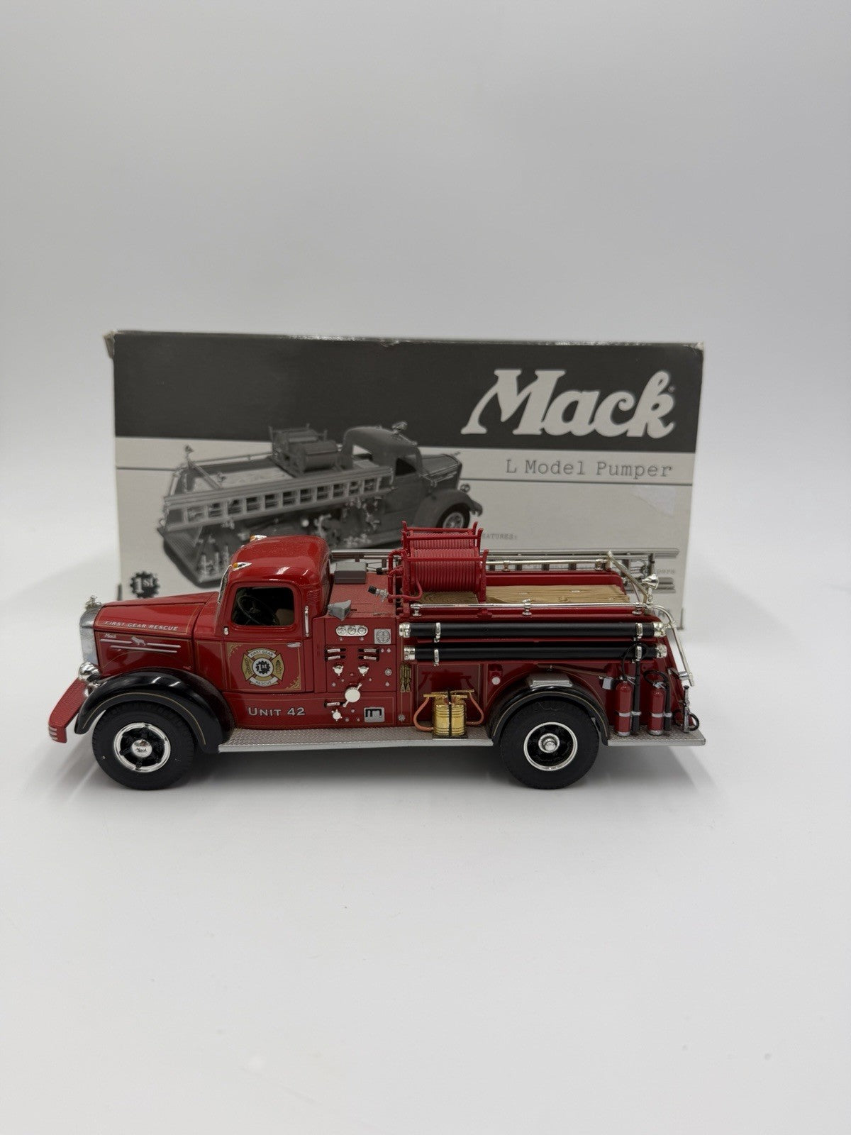 First Gear Mack L Model Pumper CFD Engine Co 50 1:34 Diecast Fire Truck w/Box