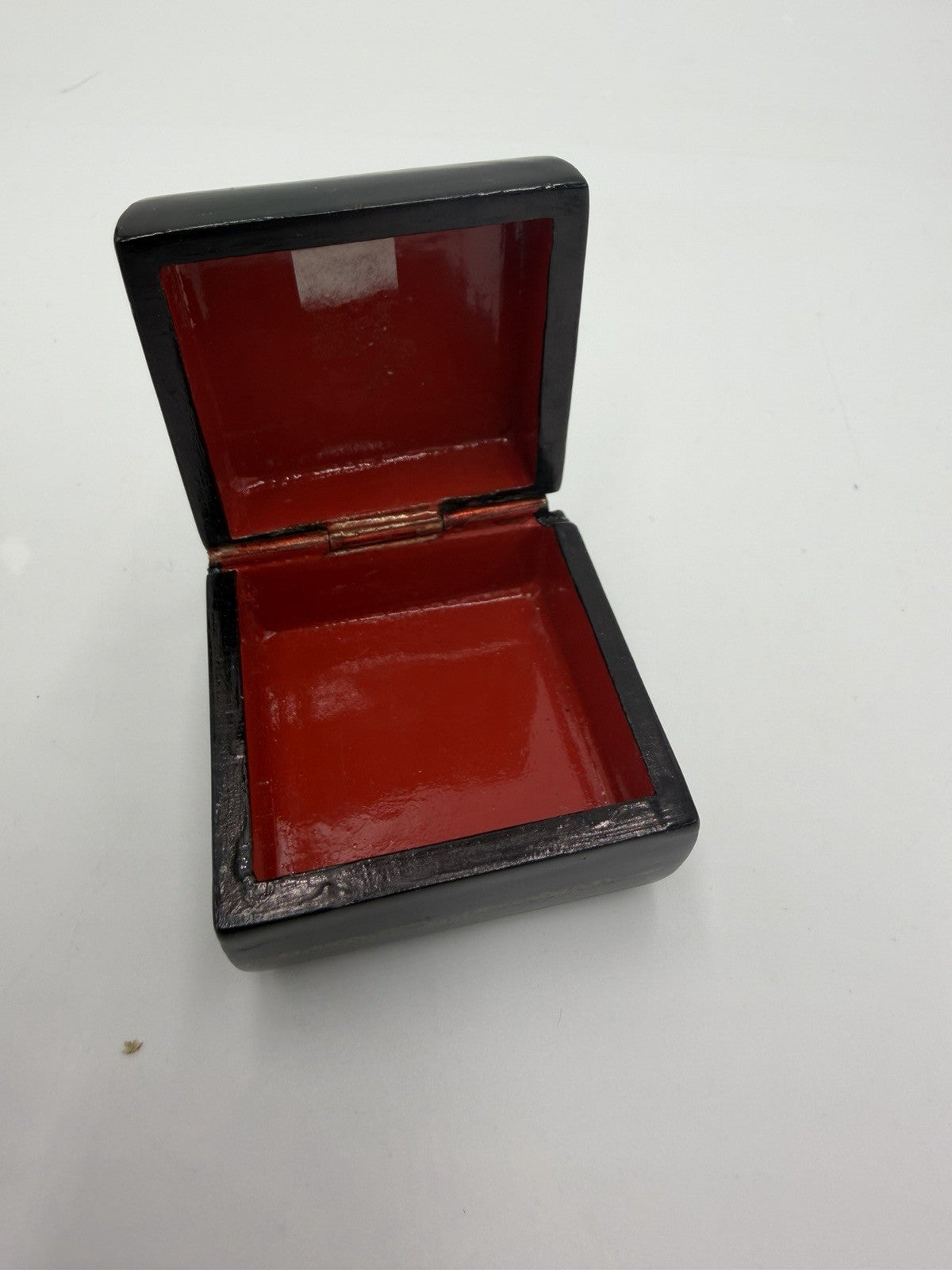 Folk Art Russian Wood Lacquer Box 80s Handpainted Fairy Tale woman in the well