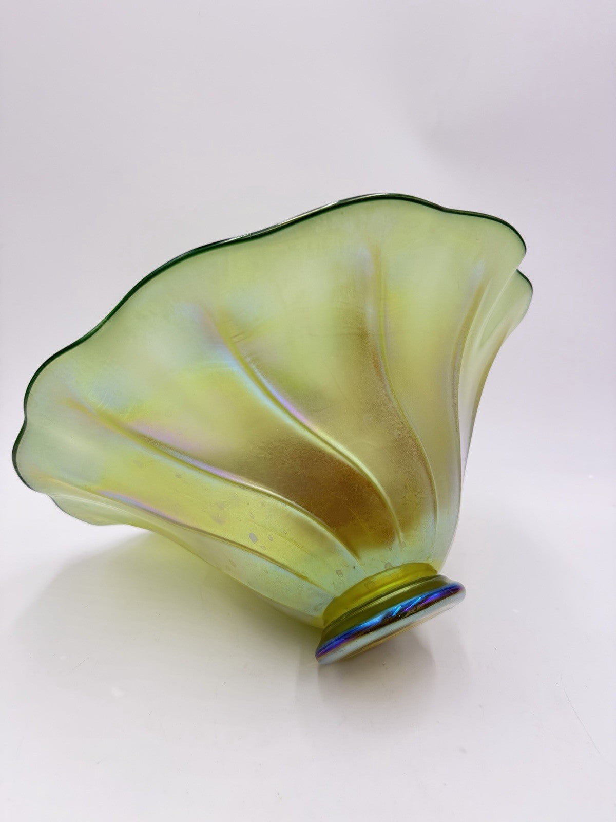 Rick Strini Art Glass Signed Green Lime Iridescent Swirl Bowl 2001 5.5”Hx12”W
