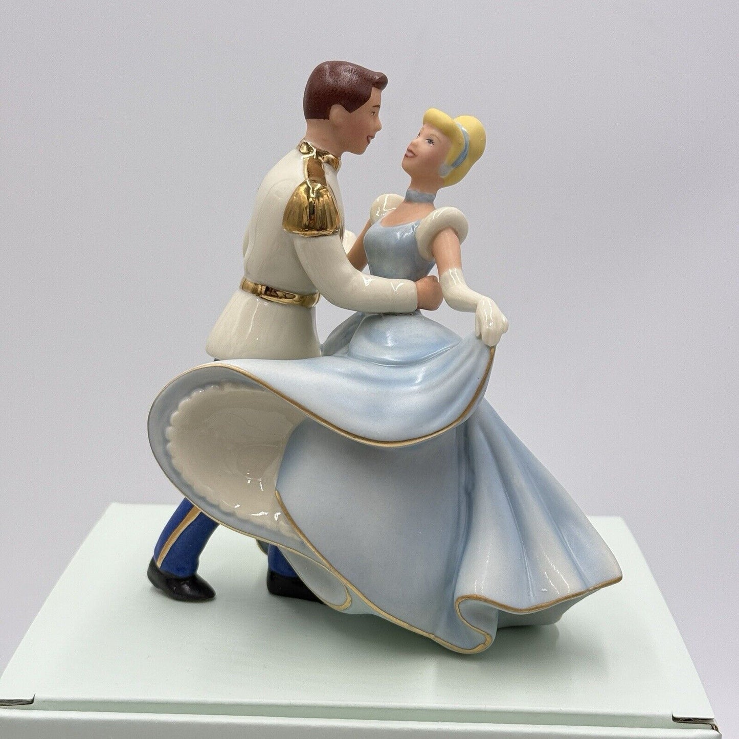 LENOX DisneyShowcase Porcelain Cinderella & Prince Charming Figurine Dancing NEW