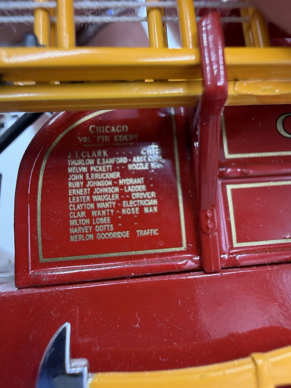 Signature Models 1928 DieCast REO Fire Engine Red 1/32 &Chicago Fire dept 2 Pcs