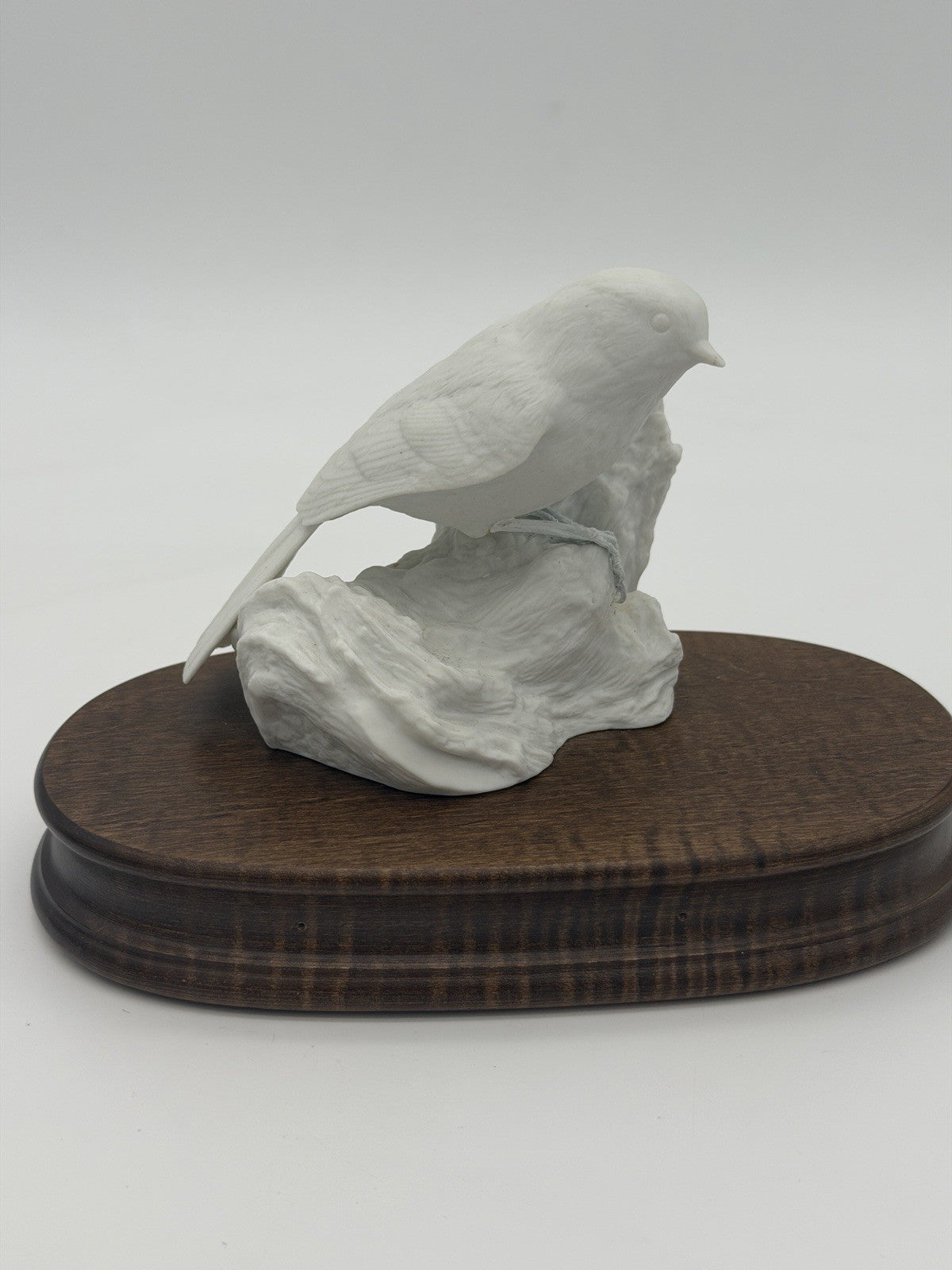 Rare R.K. Searles Porcelain White Bisque Bird Figurine On Wood Base 1980 Signed