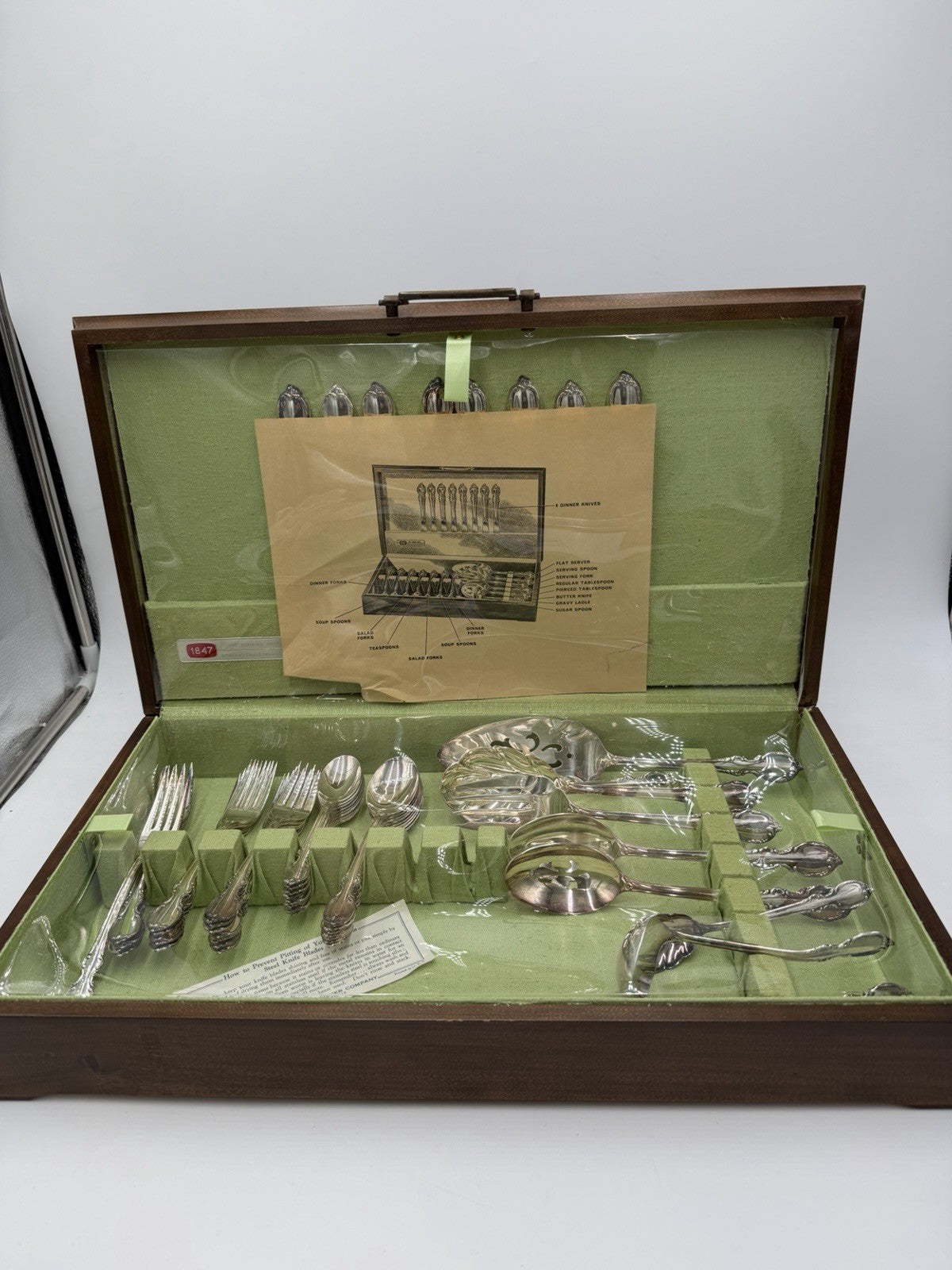 Vtg Rogers Bros 1847 Flatware Silver Plate 48 PCs New Set Reflection Pattern