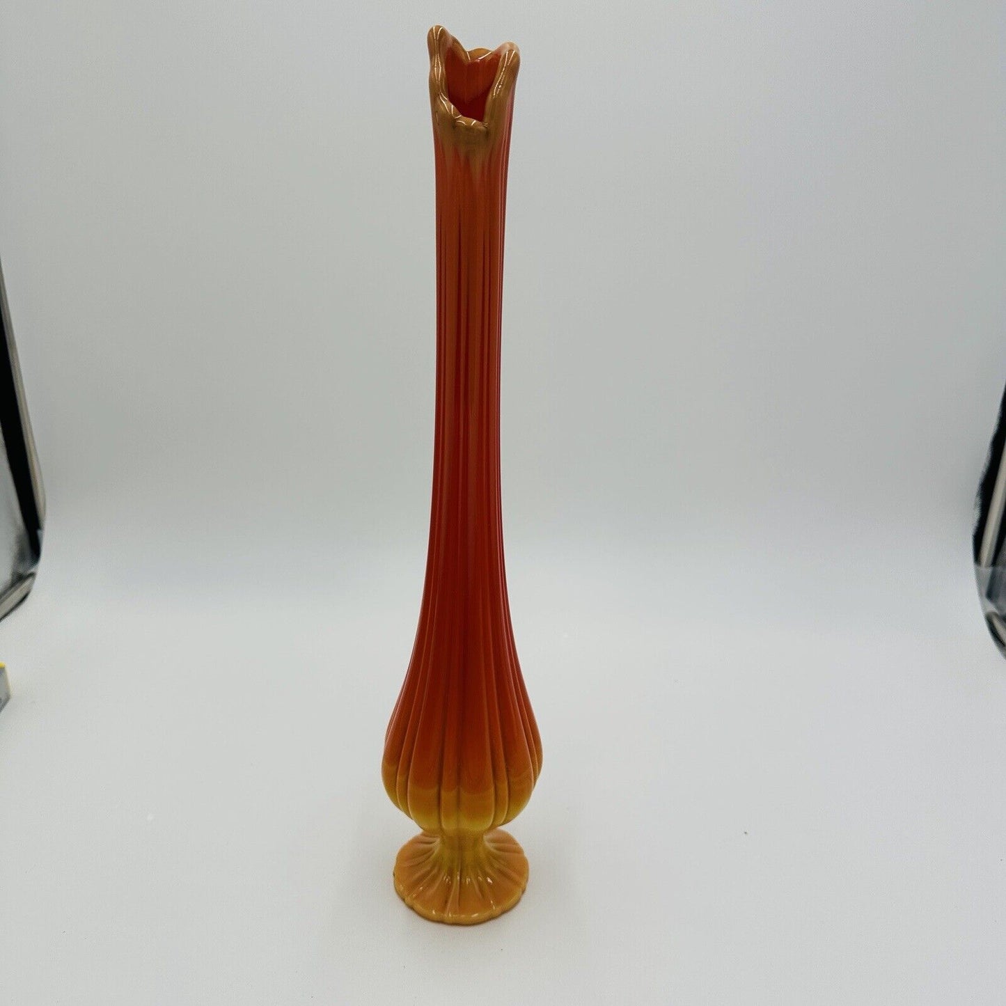 LE Smith Vase Bittersweet Swung Glass Orange 16.5in Tall MCM Floor Large Vintage