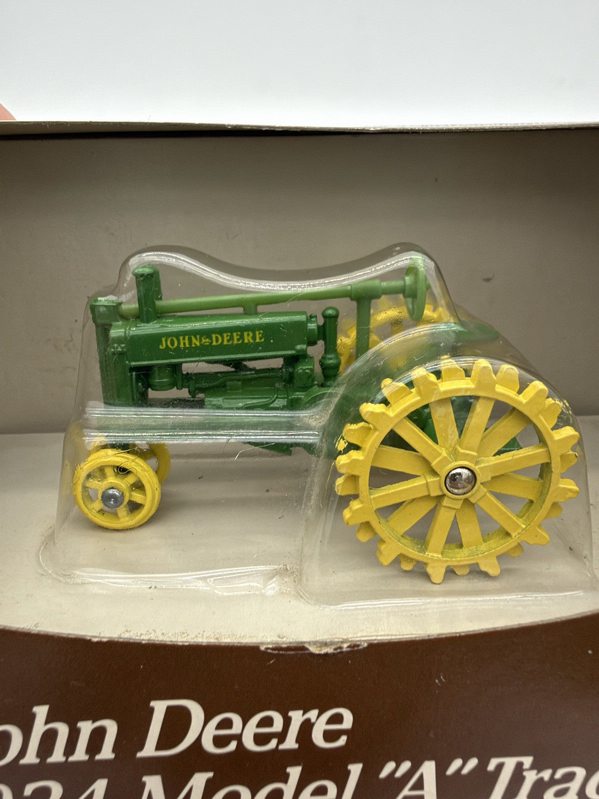 Ertl 1/43 Scale John Deere 4010 Diecast Replica Tractor Vtg 1994 Model A
