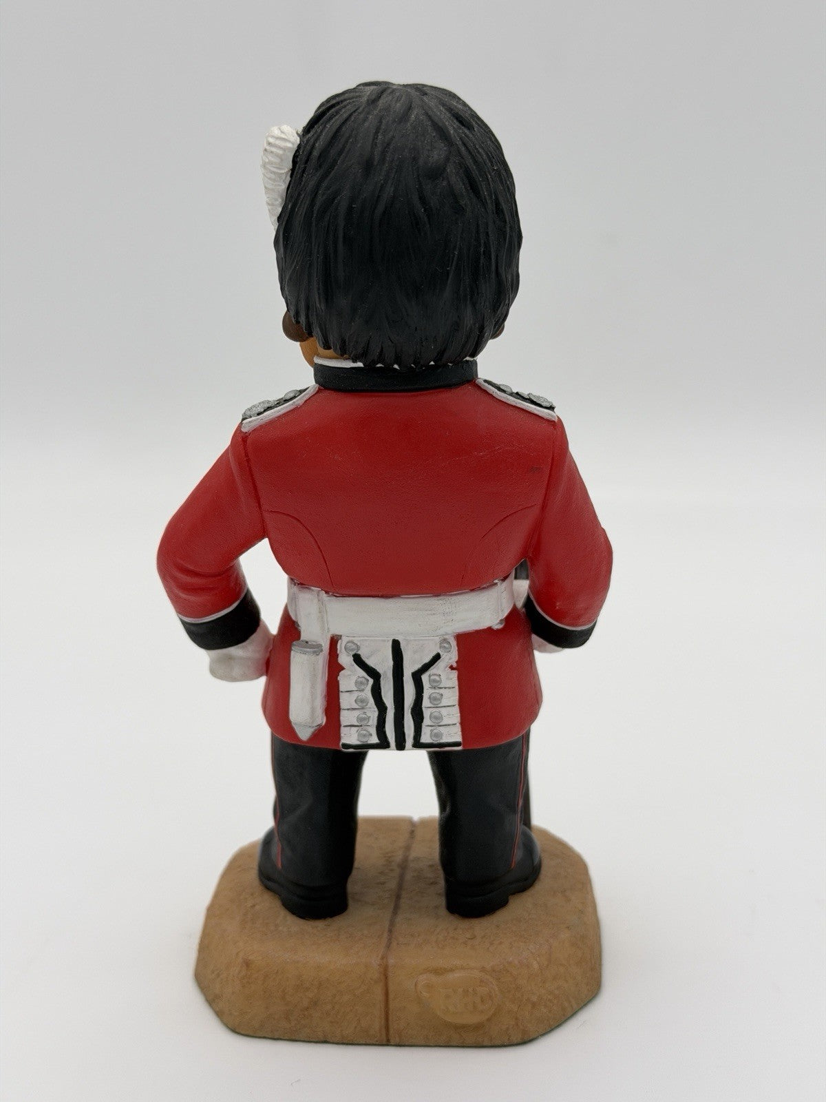 Robert Harrop Doggie People Bulldog Guardsman DP179 Rare British Figurine