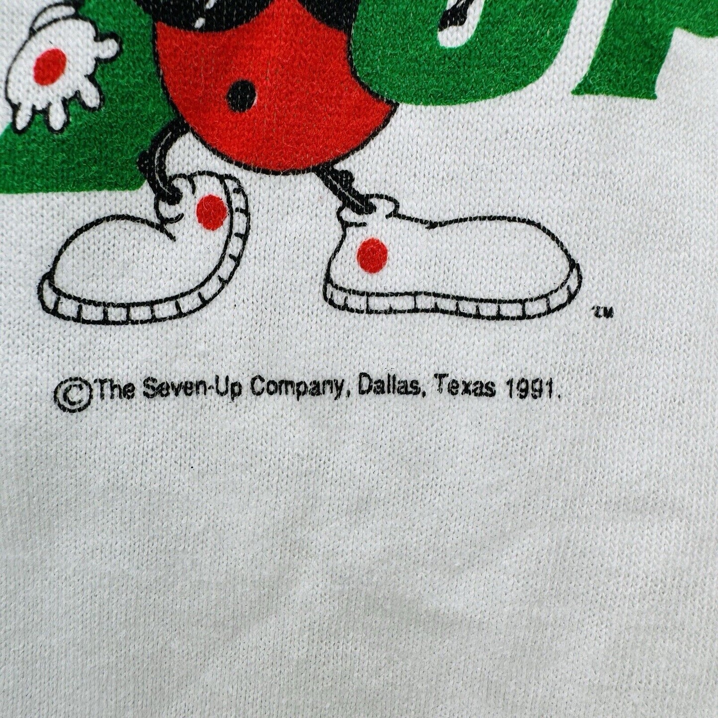 Vintage 7 UP Single Stitch Surfing Soda T Shirt Size L COOL SPOT White USA Made