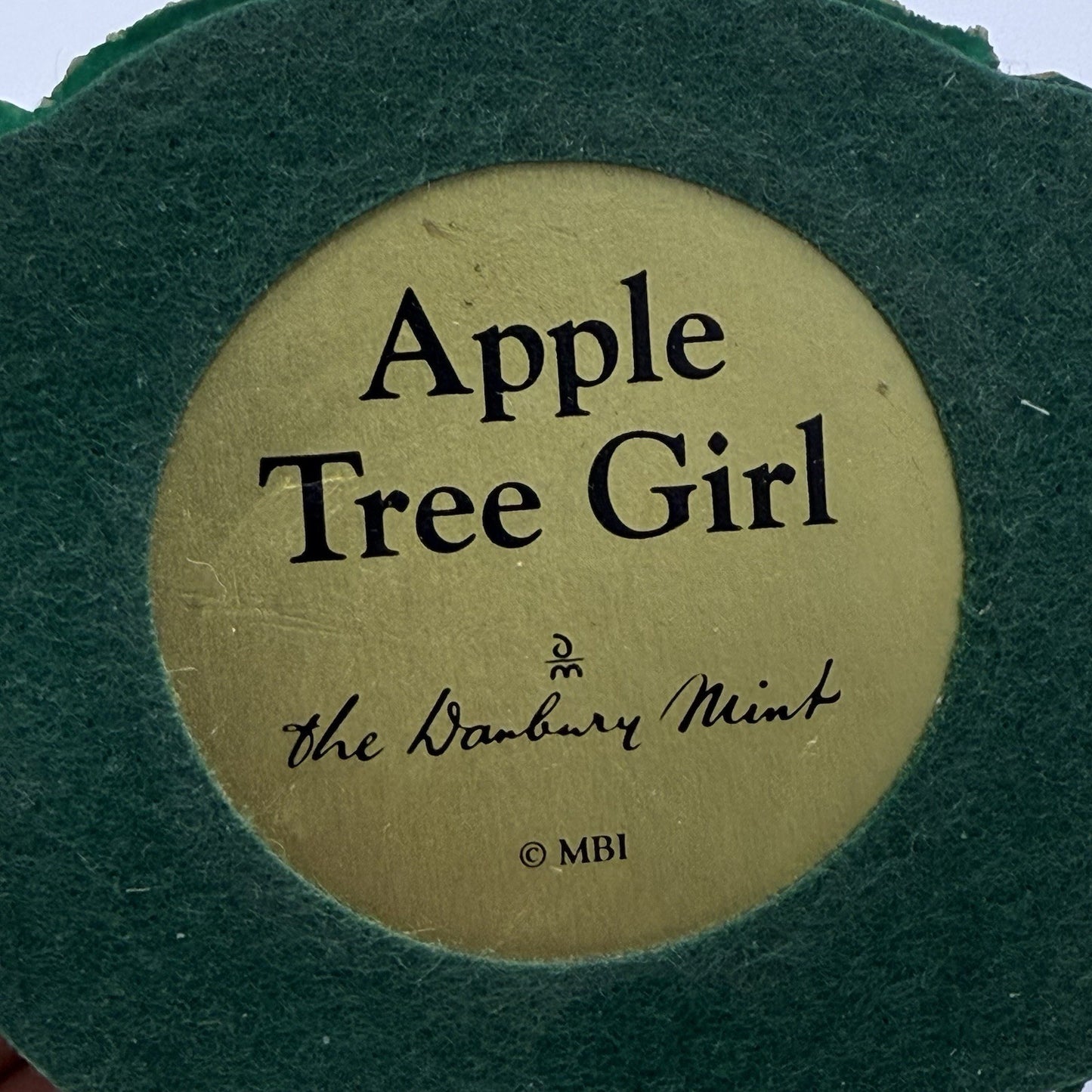 The Danbury Mint Apple Tree Girl Hummel Goebel Miniature 1” Figurines