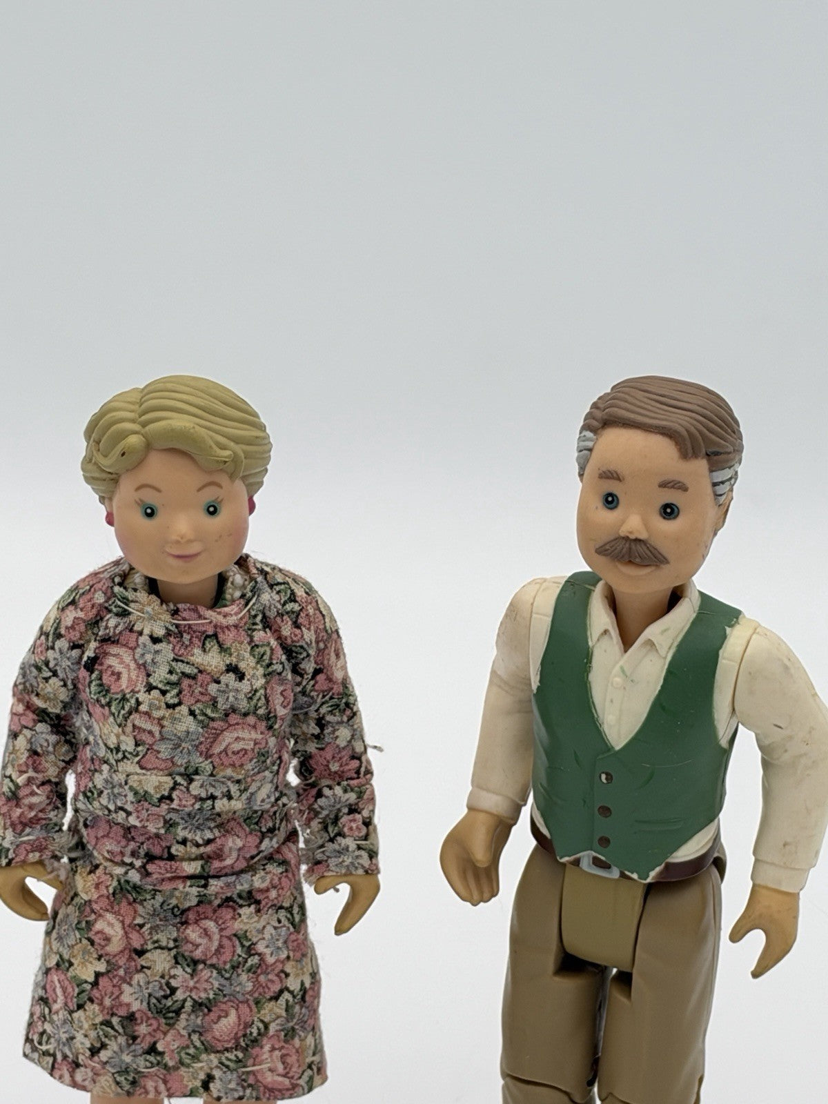 Fisher Price 1993/1994 Loving Family Grandparents  Grandmama & Grandpa Dolls