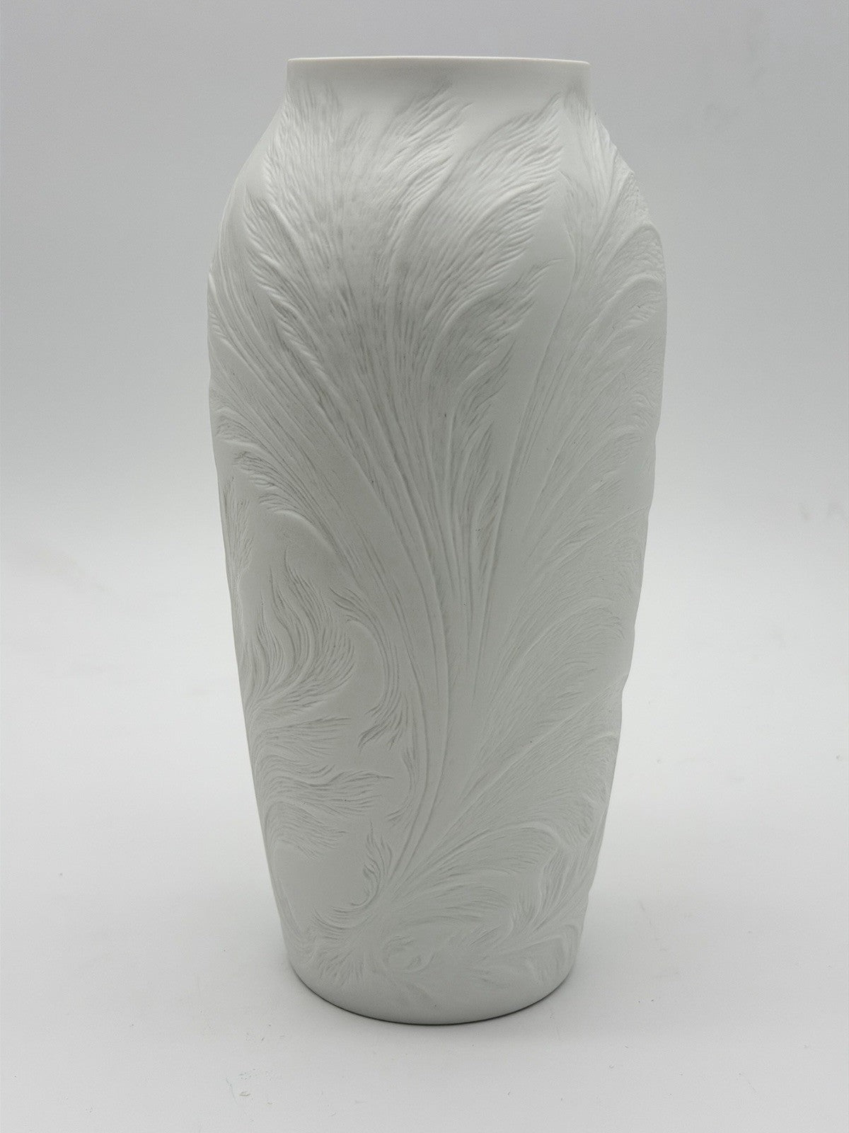 Hutschenreuther Porcelain Germany 1960 White Bisque Vase Feather Leaf embossed