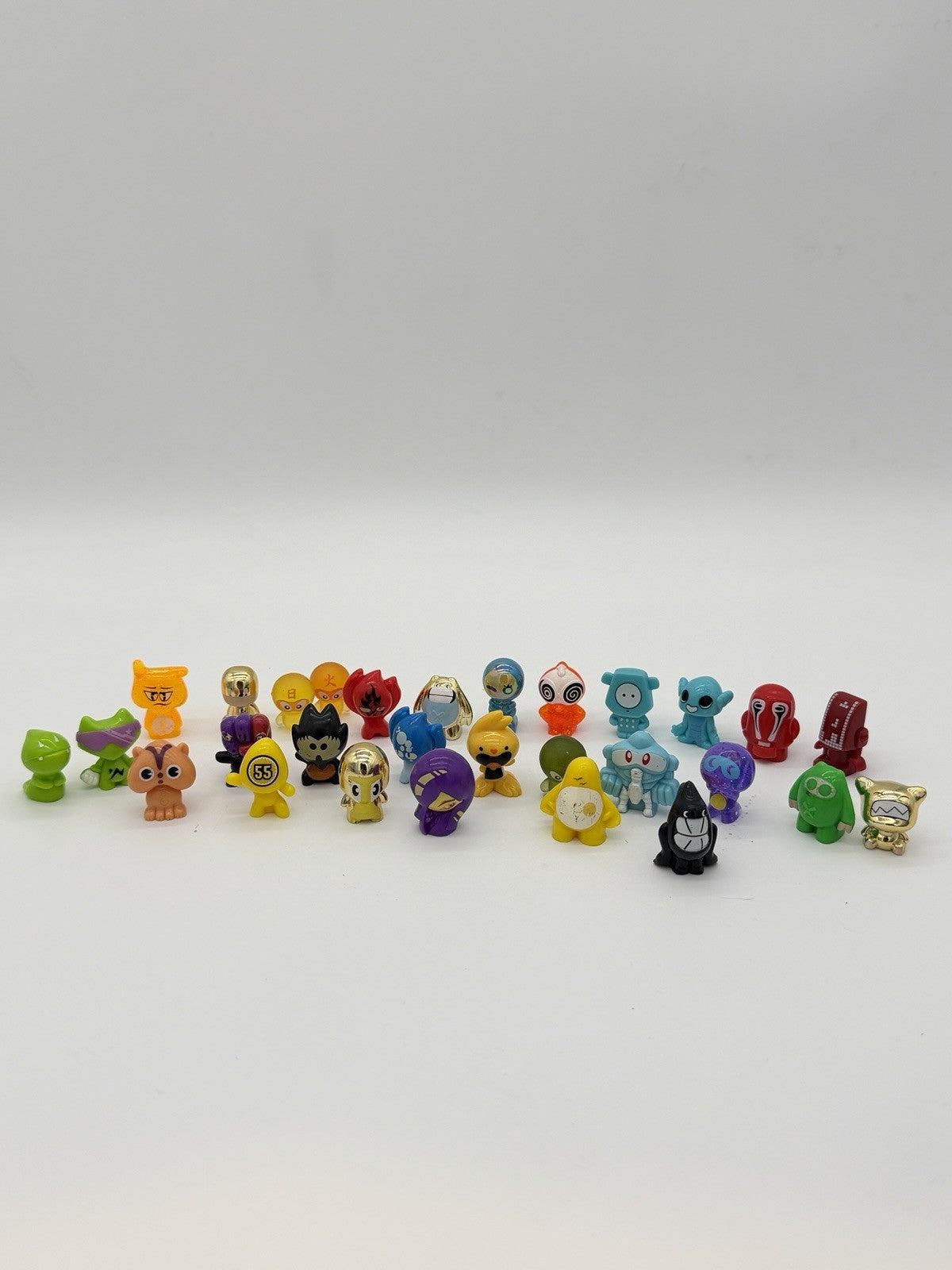 Gogo’s Crazy Bones Series 1 & 4 Lot Of 29 PCs Toys Figurines Collectible