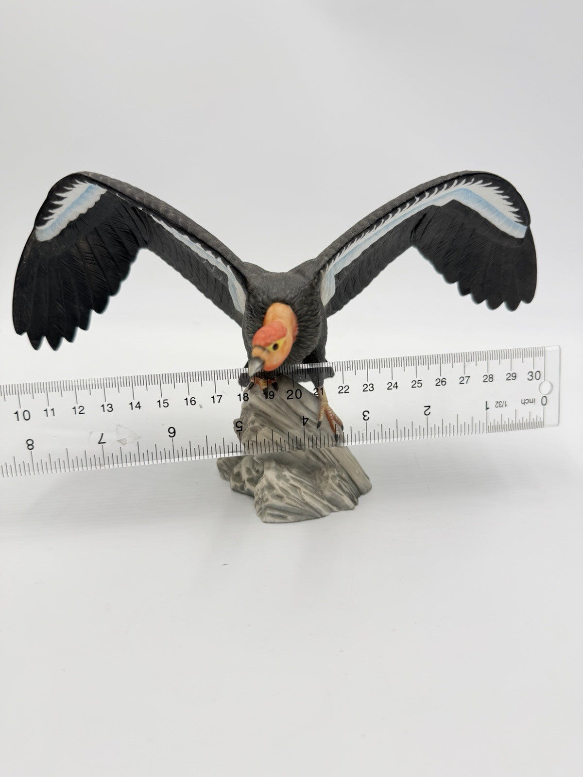 Franklin Mint Porcelain Noble Birds Collection California Condor Figurine 5”Hx9”