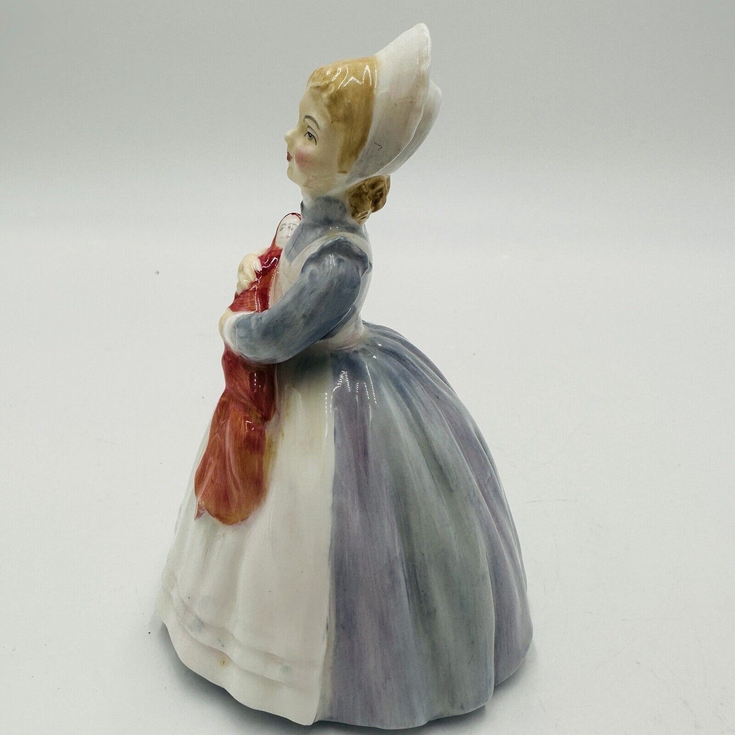 Royal Doulton Figurine The Ragdoll HN 2142 1953 & Co. Porcelain Vintage England