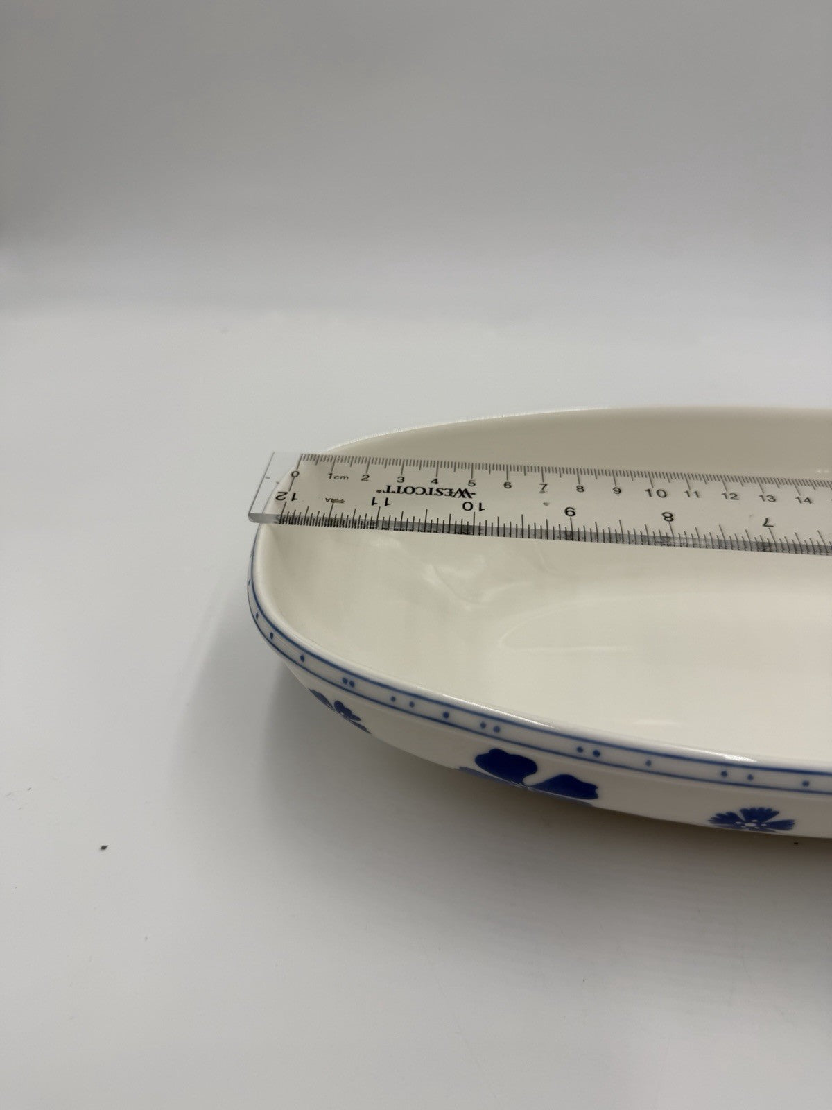 Villeroy & Boch Farmhouse Touch Blue Flowers 12.5 Inch Oval Baker RARE #1748