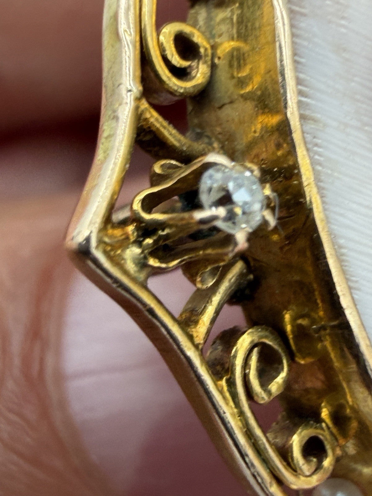 Vintage 10K Yellow Gold Large Shell Cameo Brooch Pin Pendant