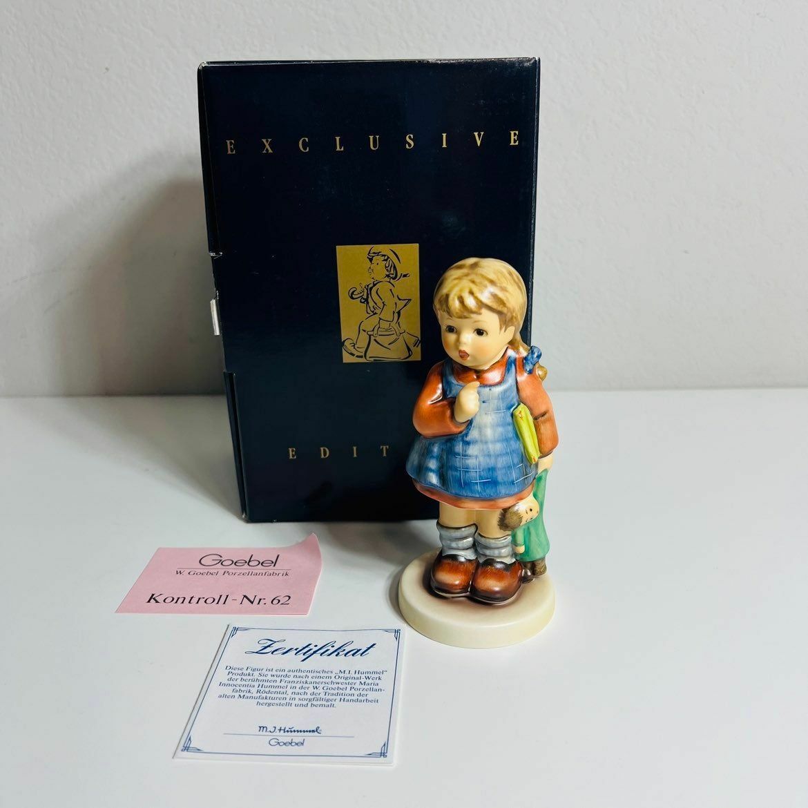 Goebel Hummel I Wonder Books Figurine Learning School Girl #486 German Sculpture