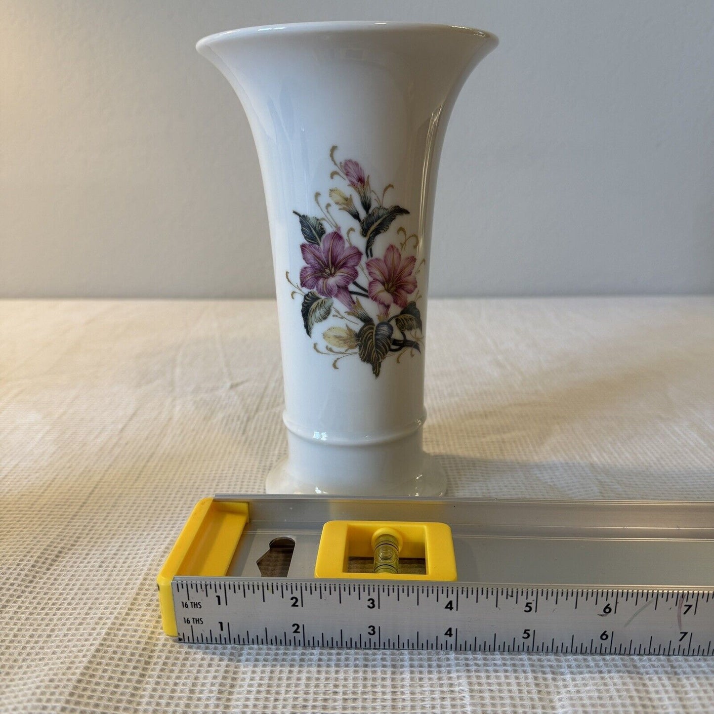 Vintage Kaiser West Germany Floral Vase Lily Pink Flowers Liliane 8in Large