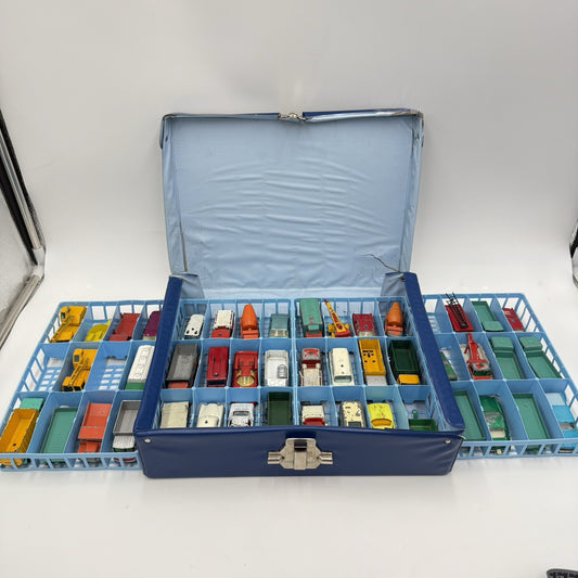 Vintage 1968 Official Lesney Matchbox Deluxe Collector Case Full Of Lesney Cars