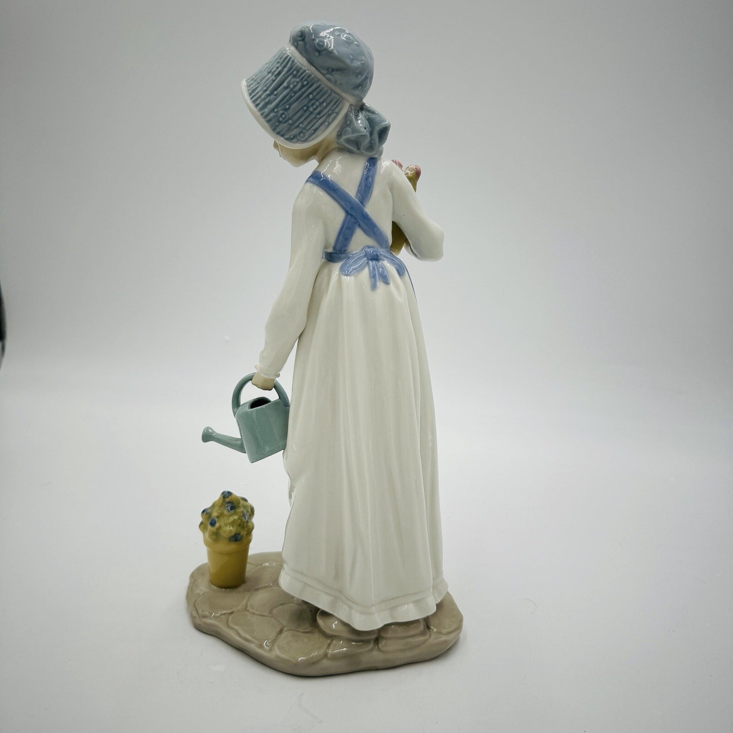 NAO by Lladro Spain Porcelain Figurine Girl W/ Watering Can Flower Large 12in
