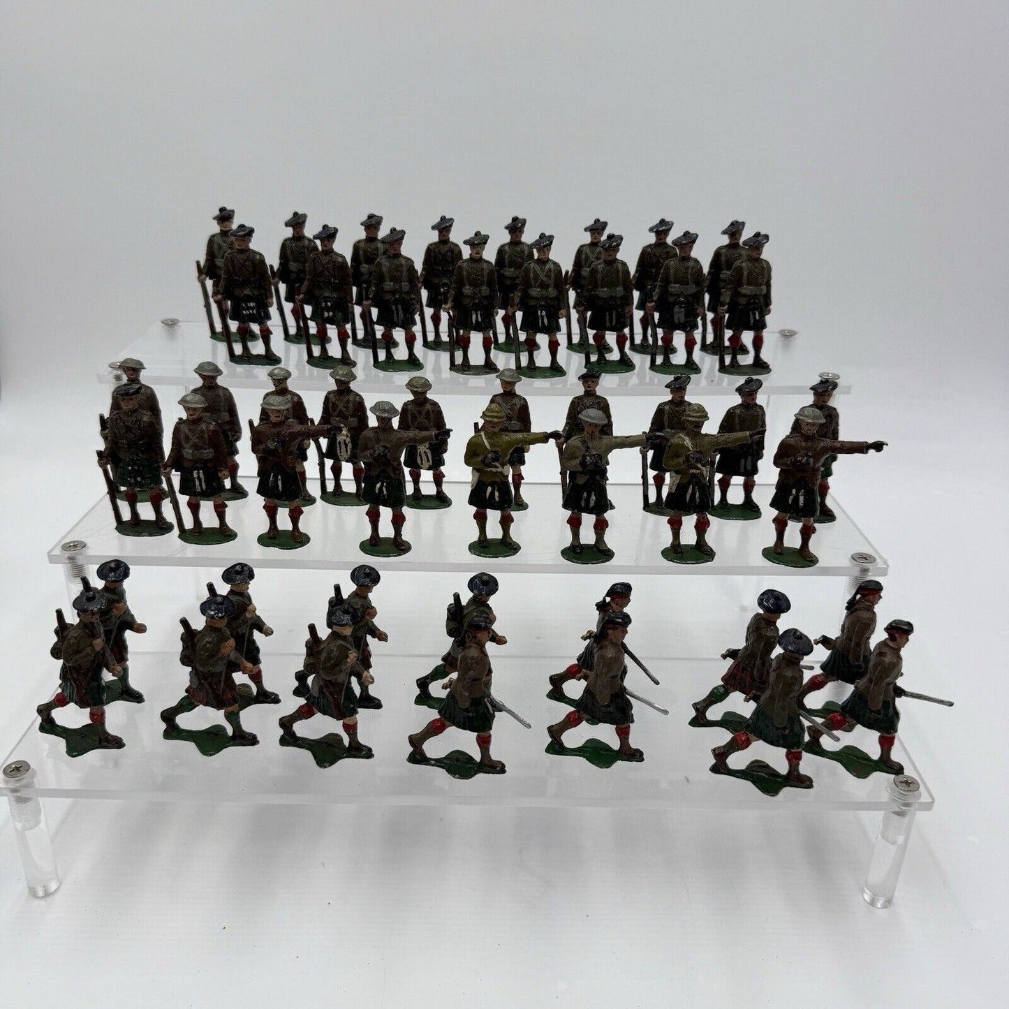 Vintage Eire Scottish Army Infantry Metal Painted Soldiers Figurines Toys 48 PCs