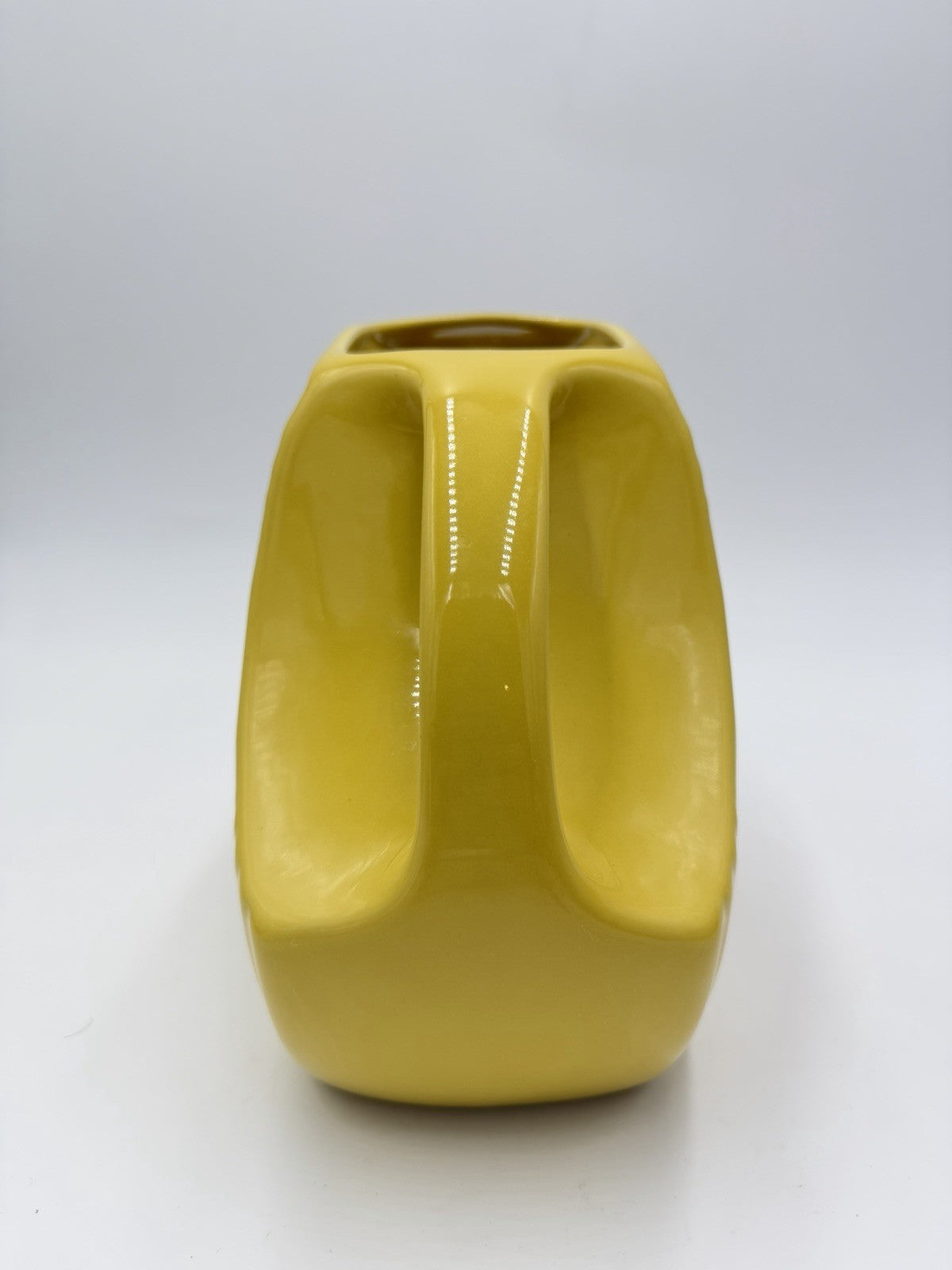 Large Fiesta Fiestaware Pottery Yellow Disc Water Juice Pitcher Homer Laughlin