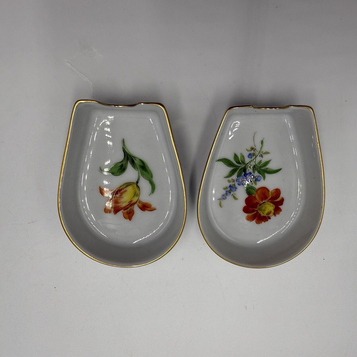 Antique 19th Century Pair Of Meissen Porcelain Floral Painted Ashtrays Germany