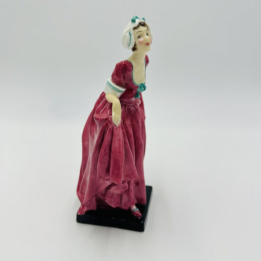 Royal Doulton Lady Delight HN 1772 Figurine Hand Painted Porcelain England Decor