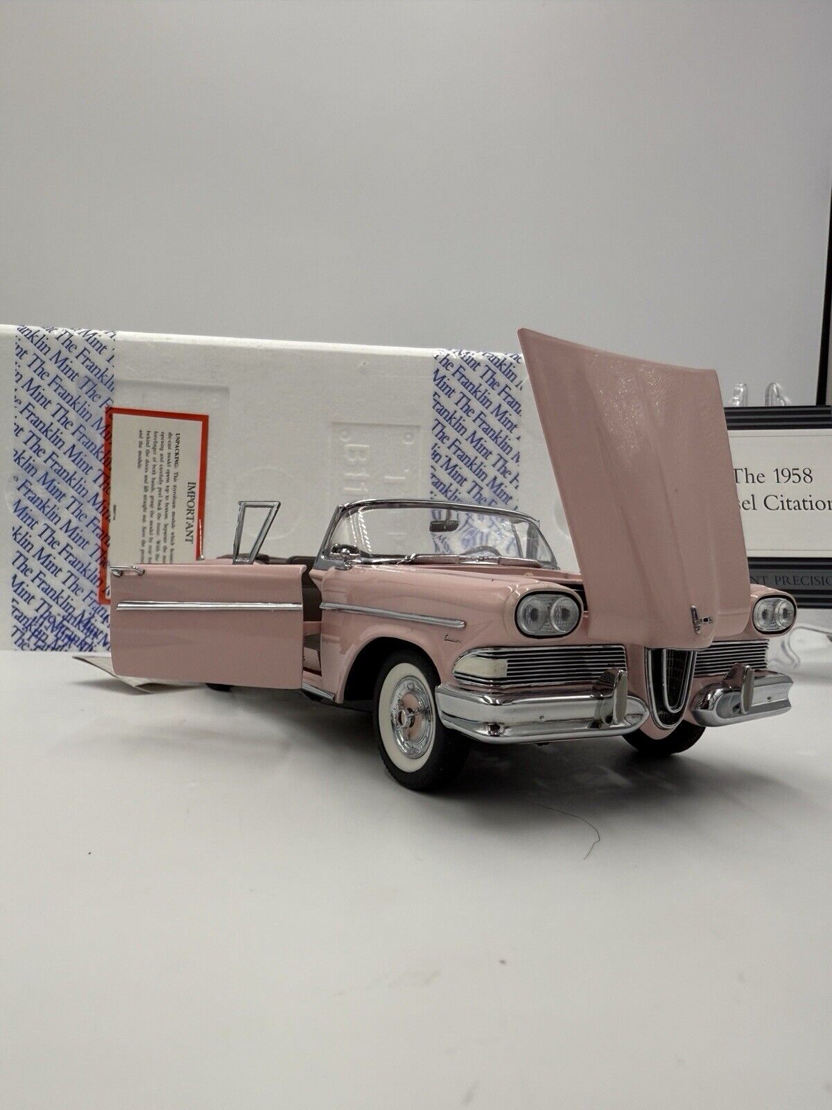 Franklin mint 1958 Ford Edsel Citation convertible 1:24 scale diecast Pink New