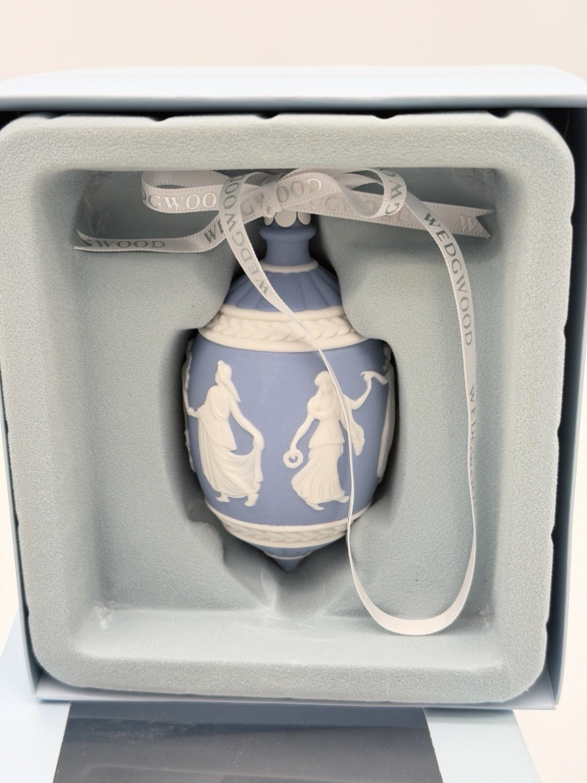 Wedgwood Jasperware Dancing Hours Blue/white Christmas Ornament