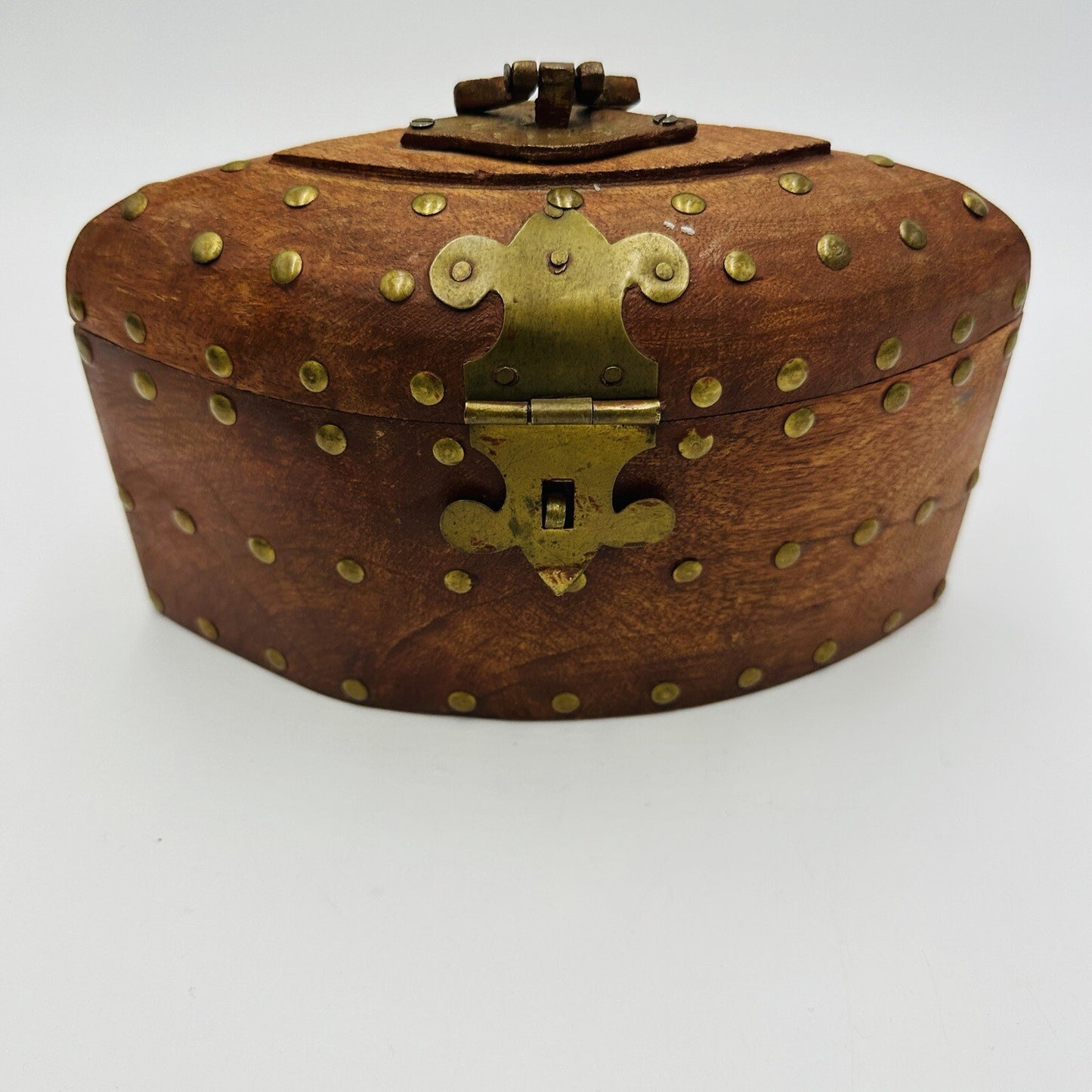 Foreside Gorgam Box Retro Collectible Hand Carved Wooden Oval Vintage