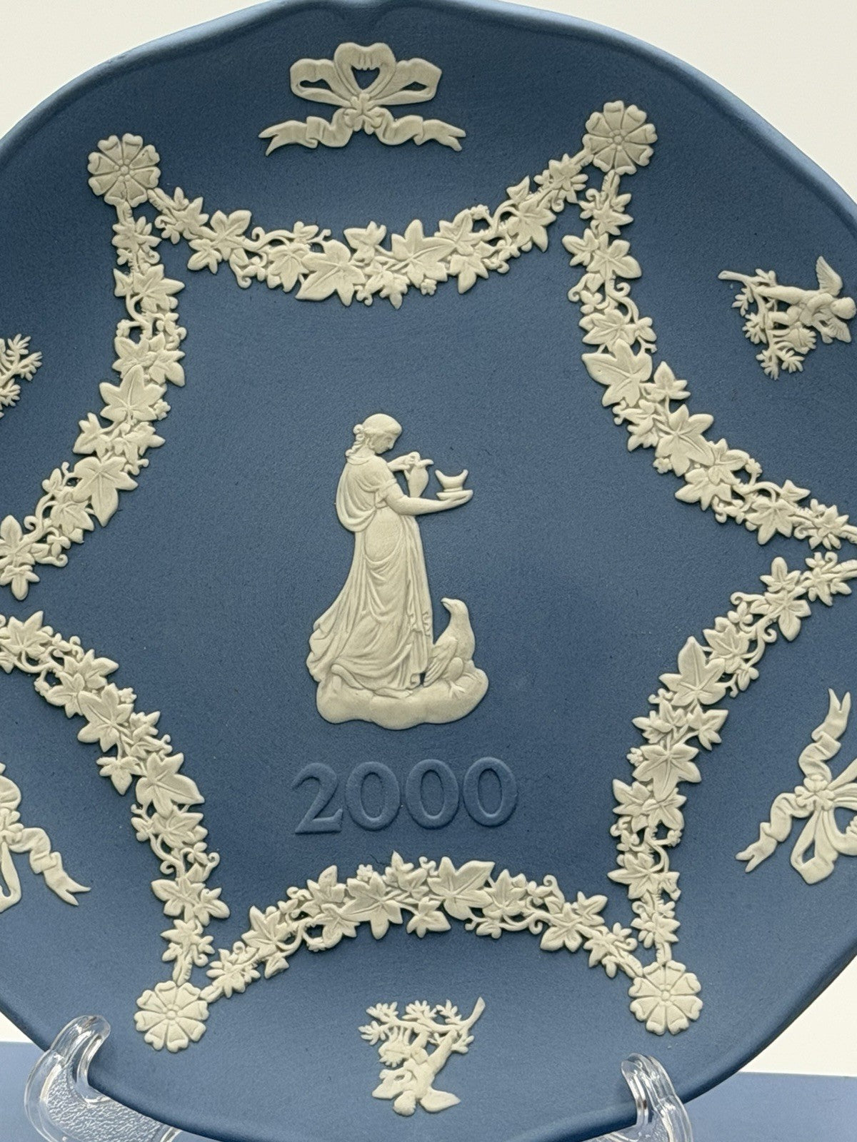 Wedgwood Jasperware Millenium 2000 commemorative plate Hebe & Eagle 7” W/box