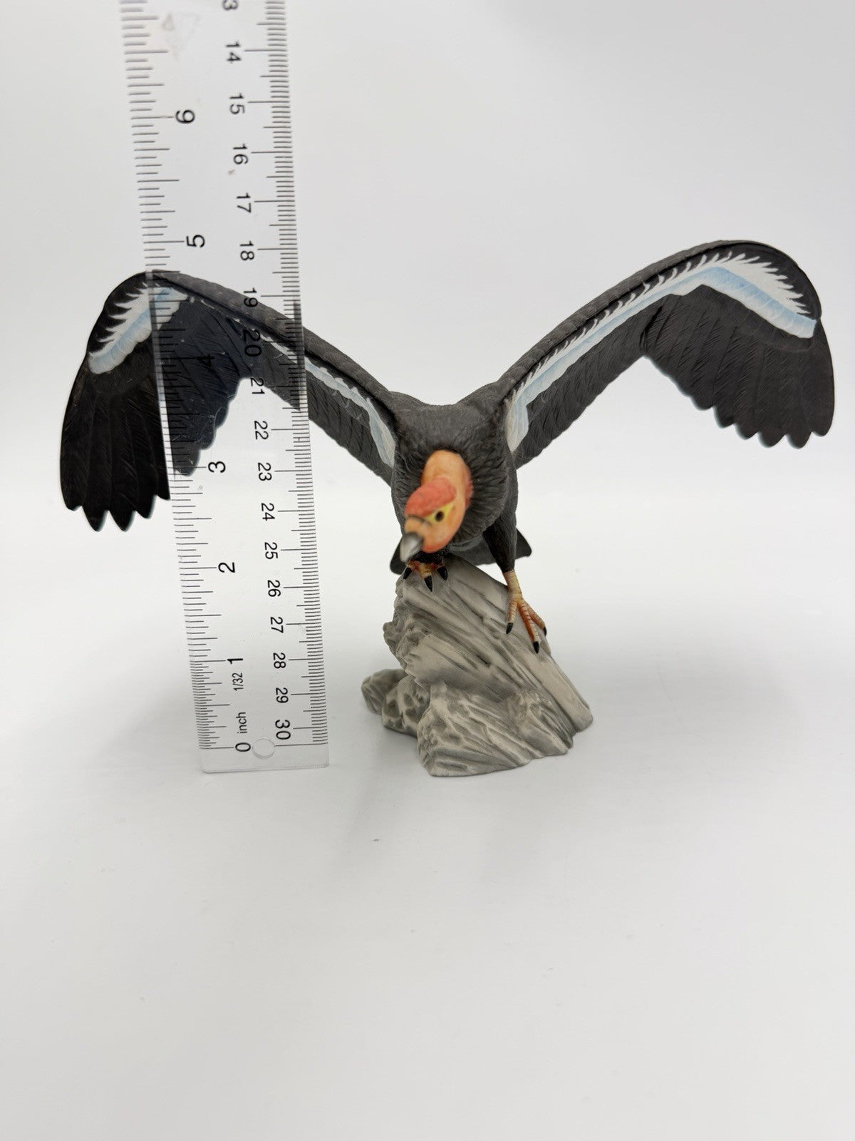 Franklin Mint Porcelain Noble Birds Collection California Condor Figurine 5”Hx9”