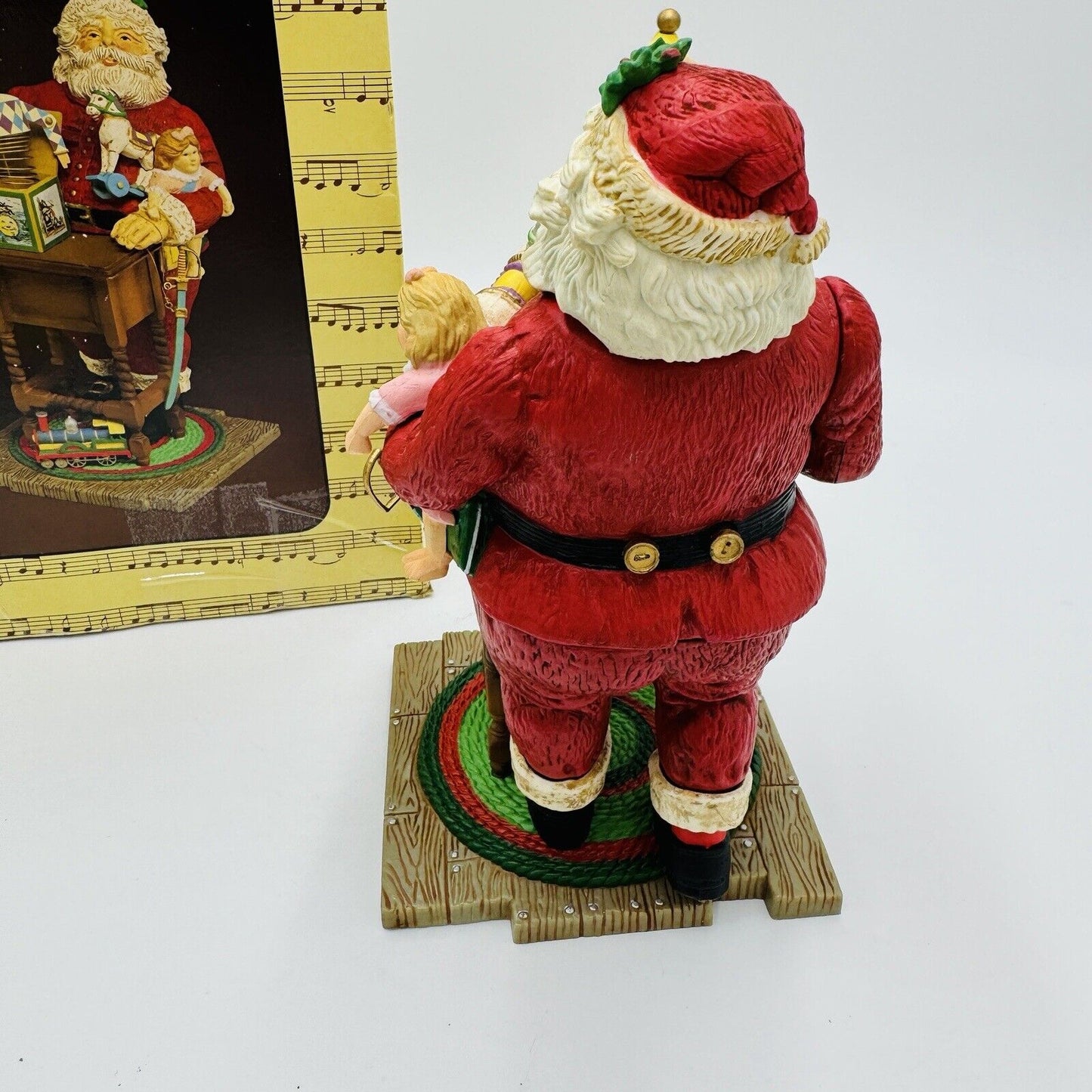 Enesco Small World Of Music Christmas Santa Wind Up Toys Box Holiday Rare