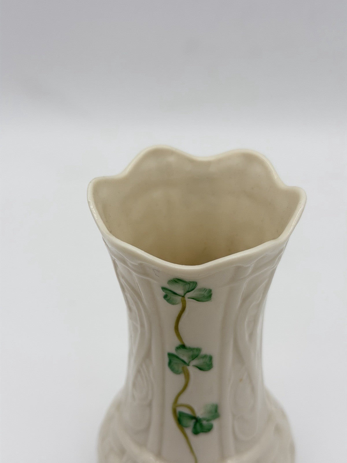 Belleek Ireland Porcelain Shamrock Embossed 5" Kells Bud Vase Millennium 2000