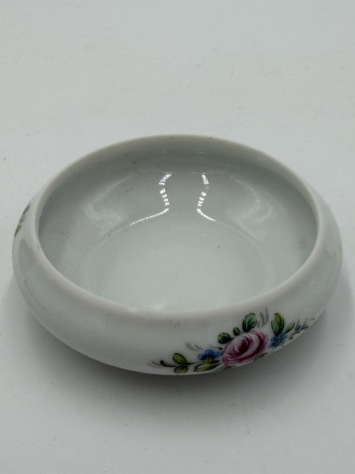 Vintage Imperia Limoges France Floral White/Blue 22K Gold Round Trinket Box