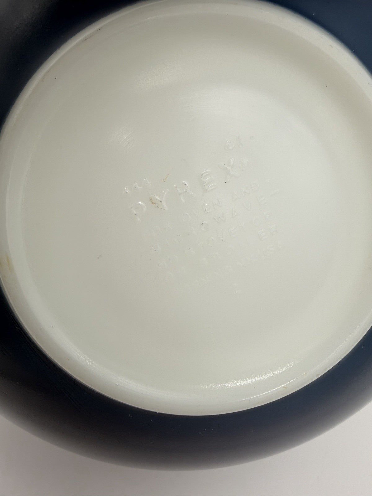 Vintage 4-Qt Pyrex Cinderella Nesting Bowl Colonial Mist Daisy Blue White #444