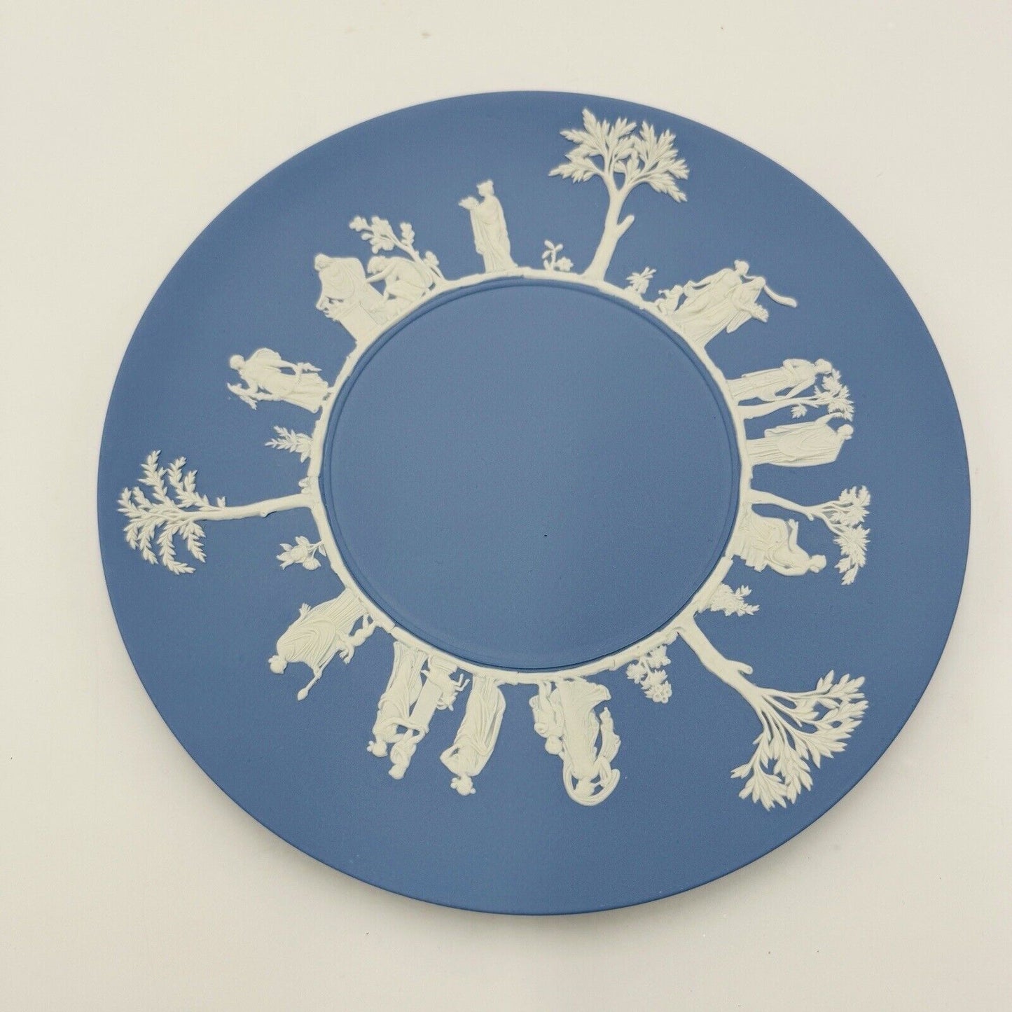 Wedgwood Jasperware Dinner Plate 9-1/2in Sacrifice w/ 3 Scenes Vintage Blue