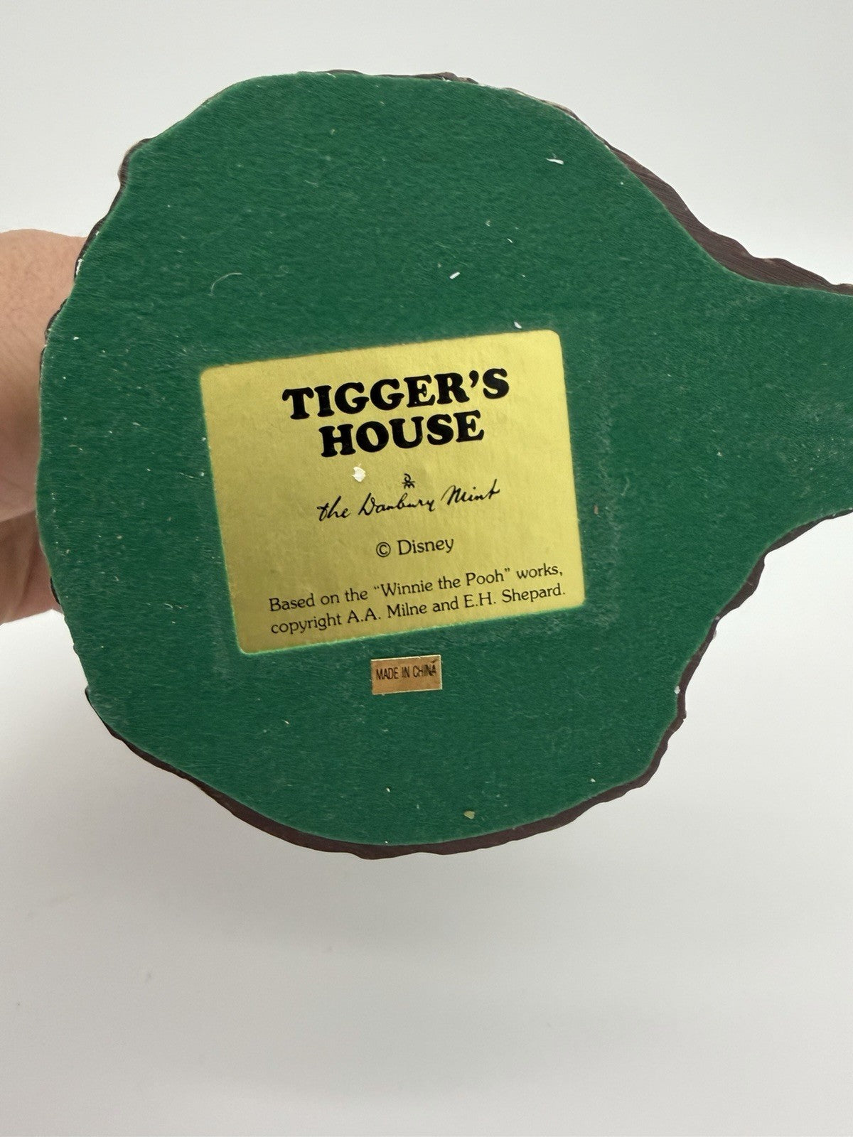 Danbury Mint Disney Tigger’s House Winnie the Pooh Figurine 5”H