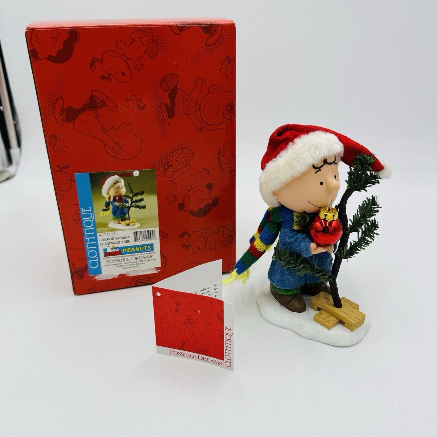 Dept 56 Clothtique Possible Dreams Peanuts  Charlie Brown ChristmasTree Figurine