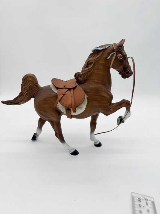 Breyer Five Gaiter Woodgrain w/Saddle & Bridle accessories 1964 Rare USA Horse