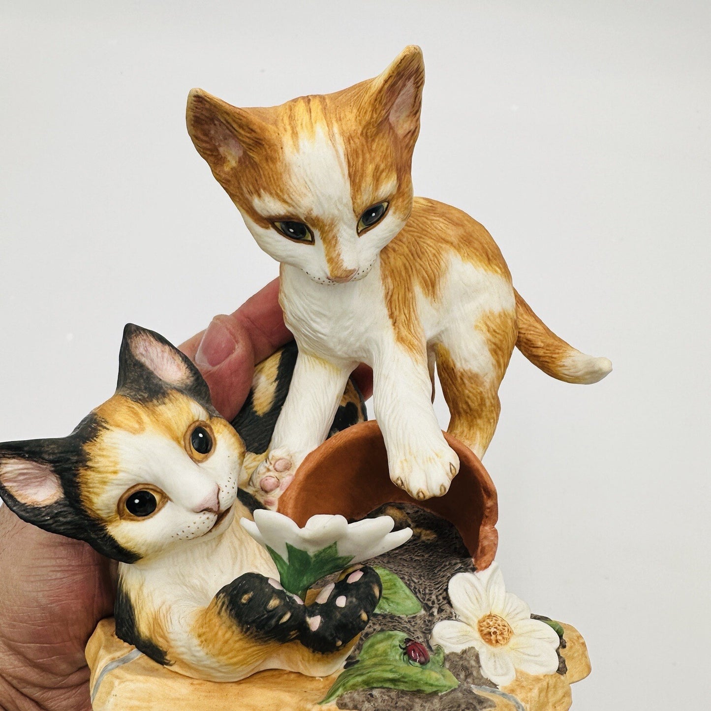 The Franklin Mint Cats Shenenigans' Porcelain Kittens Playing In Pot Figurine